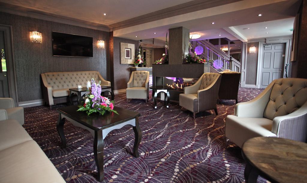 Greenvale Hotel Cookstown Exterior foto