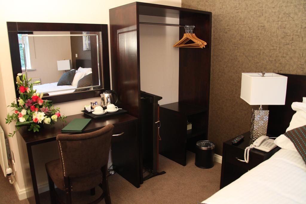 Greenvale Hotel Cookstown Zimmer foto